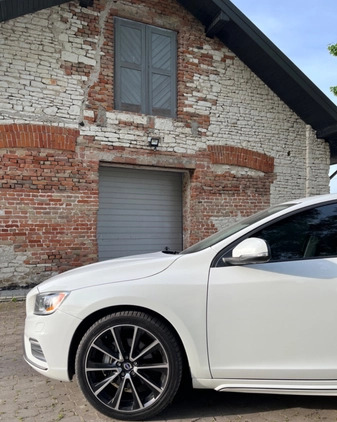 Volvo S60 cena 65500 przebieg: 104000, rok produkcji 2017 z Lublin małe 497